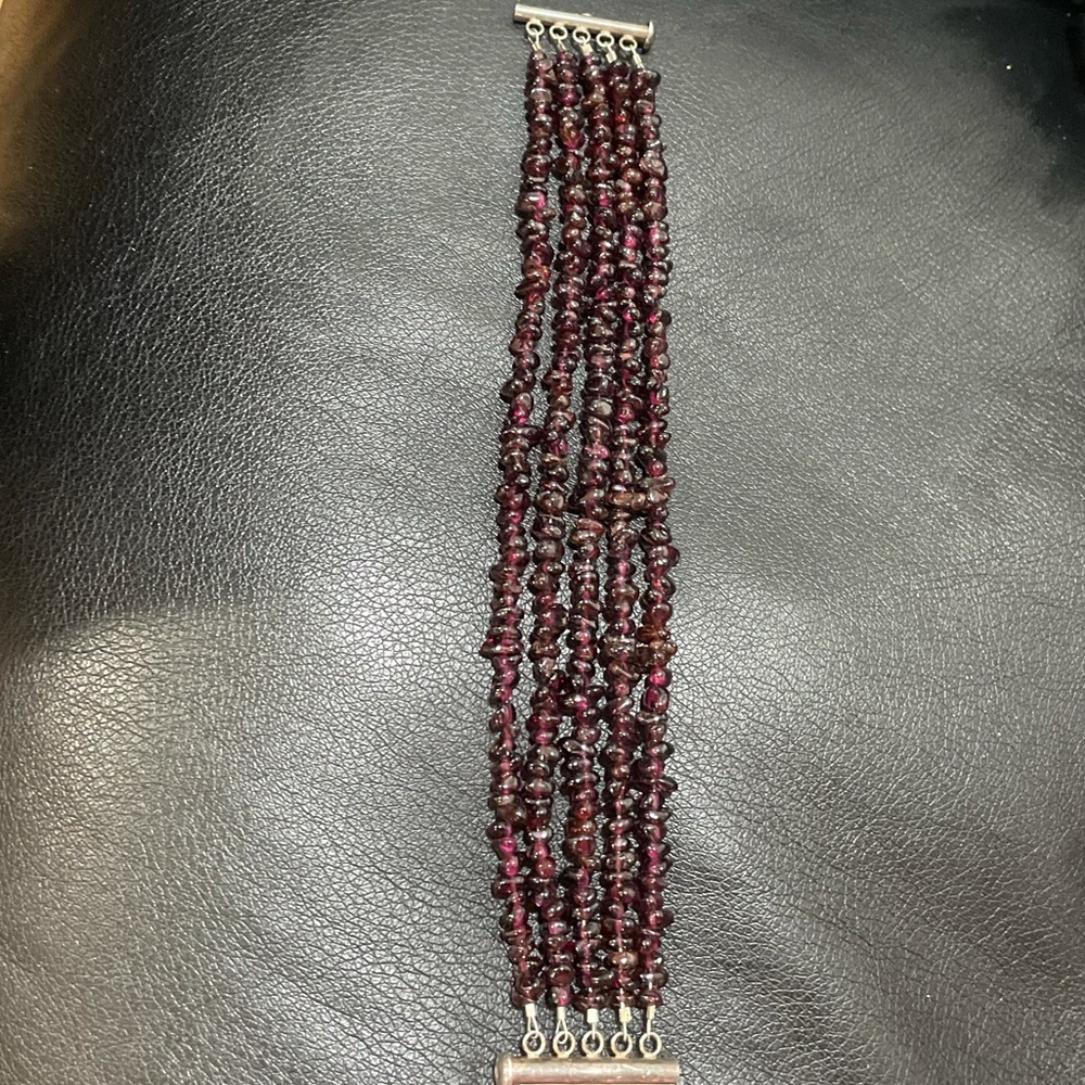 .925 8” garnet 5-strand bracelet sterling silver fine jewelry vintage - Picture 5 of 7